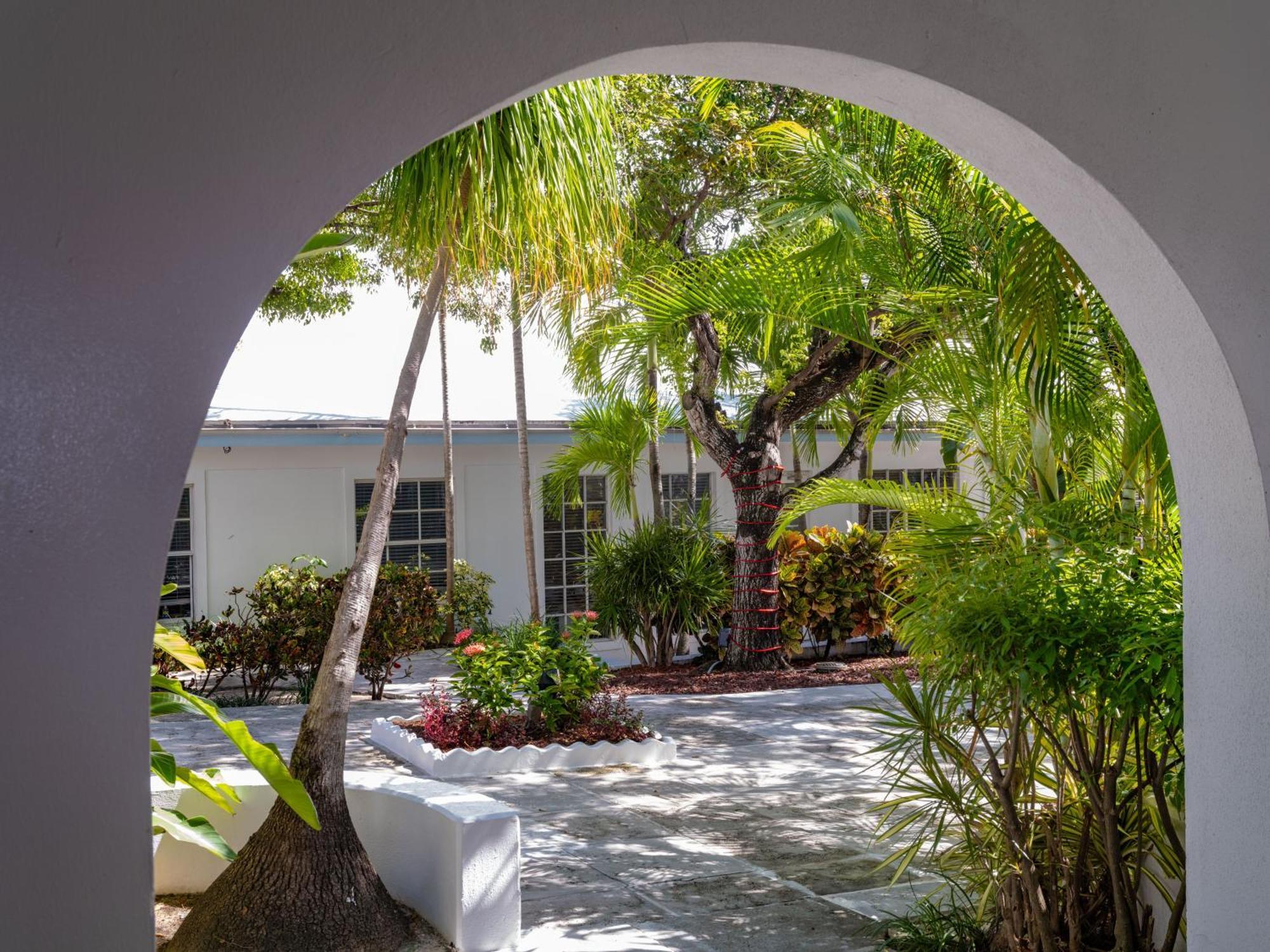 Paradise Island Beach Club Ocean View Villas Creek Village Extérieur photo